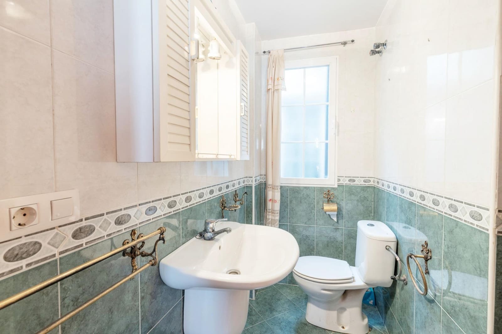 Piso de 2 habitaciones en Peligros en venta - 129.900 € (Ref: 9509235)