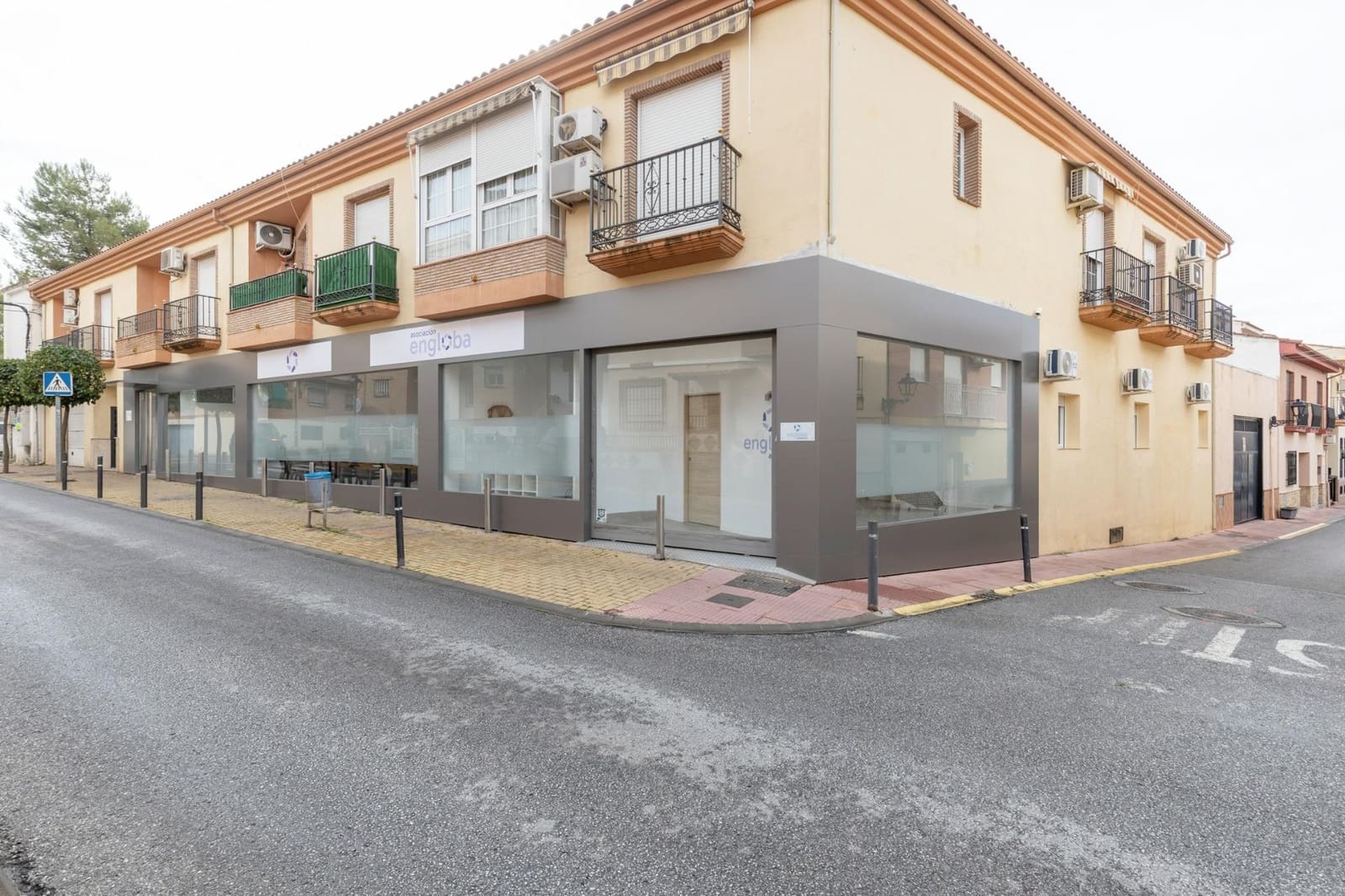 Piso de 2 habitaciones en Peligros en venta - 129.900 € (Ref: 9509235)