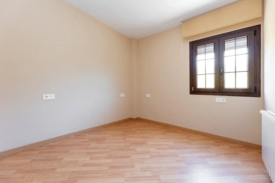 5 bedroom Villa for sale in Albolote with pool garage - € 350,000 (Ref: 9509236)