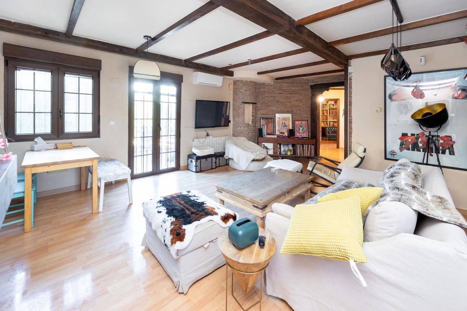 5 bedroom Villa for sale in Albolote with pool garage - € 350,000 (Ref: 9509236)