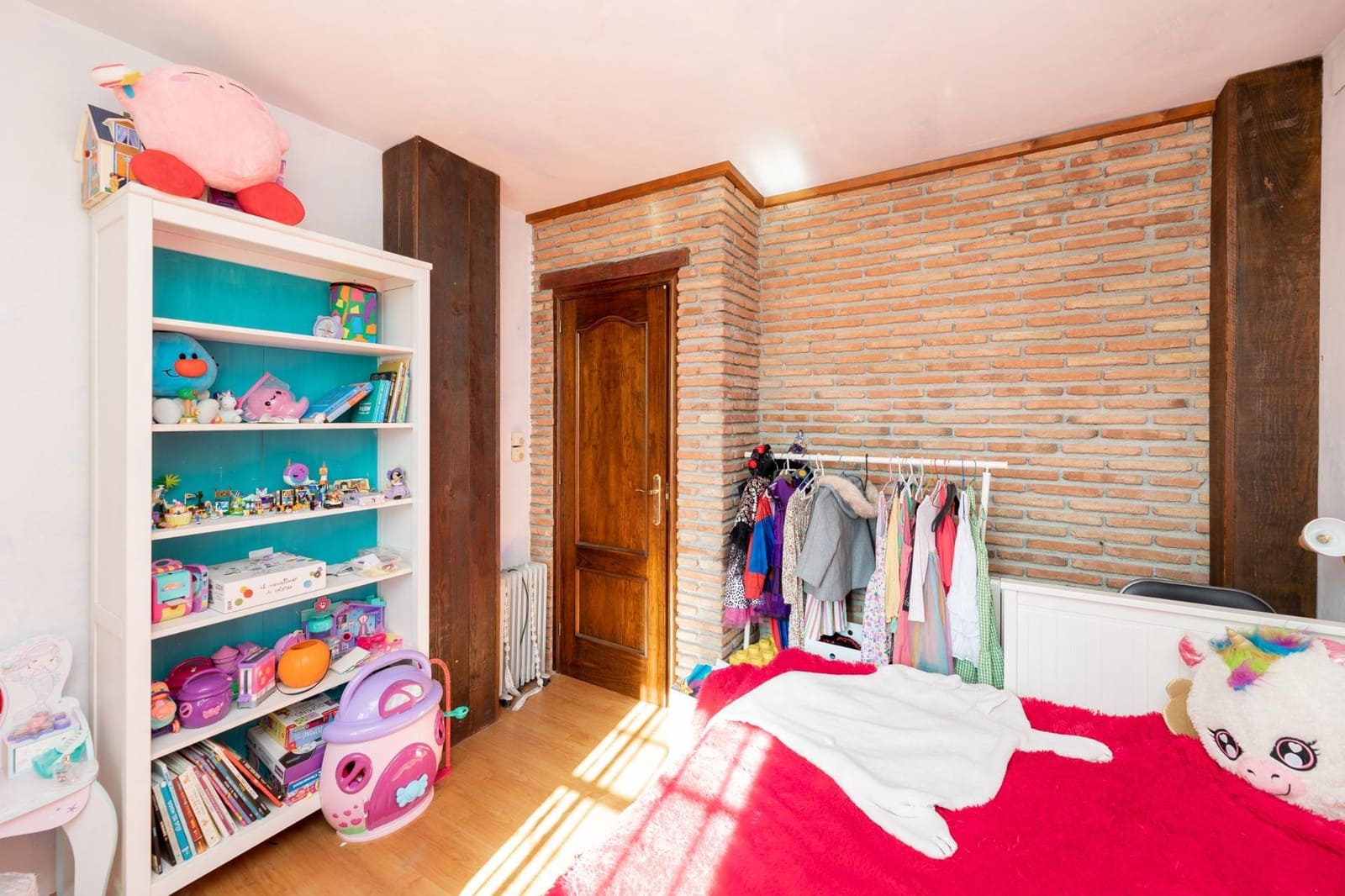 5 bedroom Villa for sale in Albolote with pool garage - € 350,000 (Ref: 9509236)