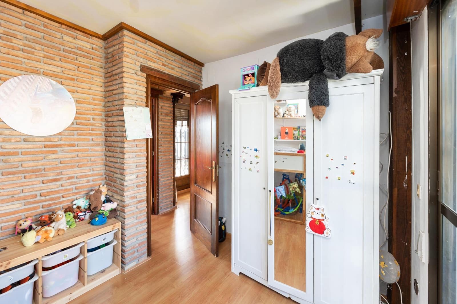 5 bedroom Villa for sale in Albolote with pool garage - € 350,000 (Ref: 9509236)