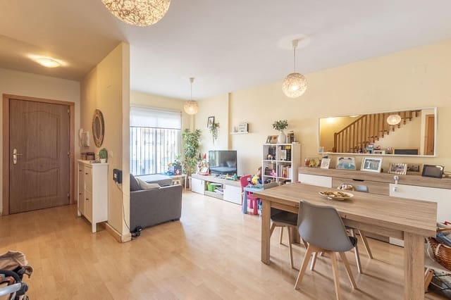 3 soveværelse Rækkehus til salg i Churriana de la Vega med garage - € 269.000 (Ref: 9519257)