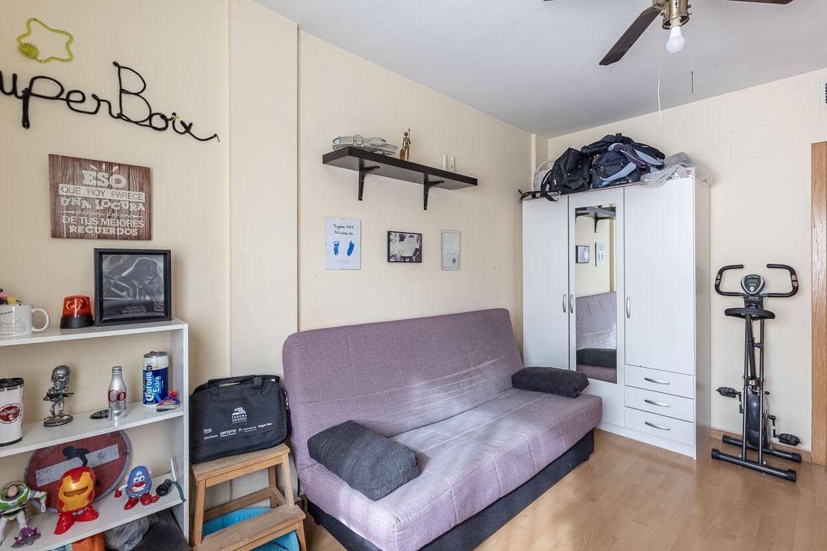 3 soveværelse Rækkehus til salg i Churriana de la Vega med garage - € 269.000 (Ref: 9519257)