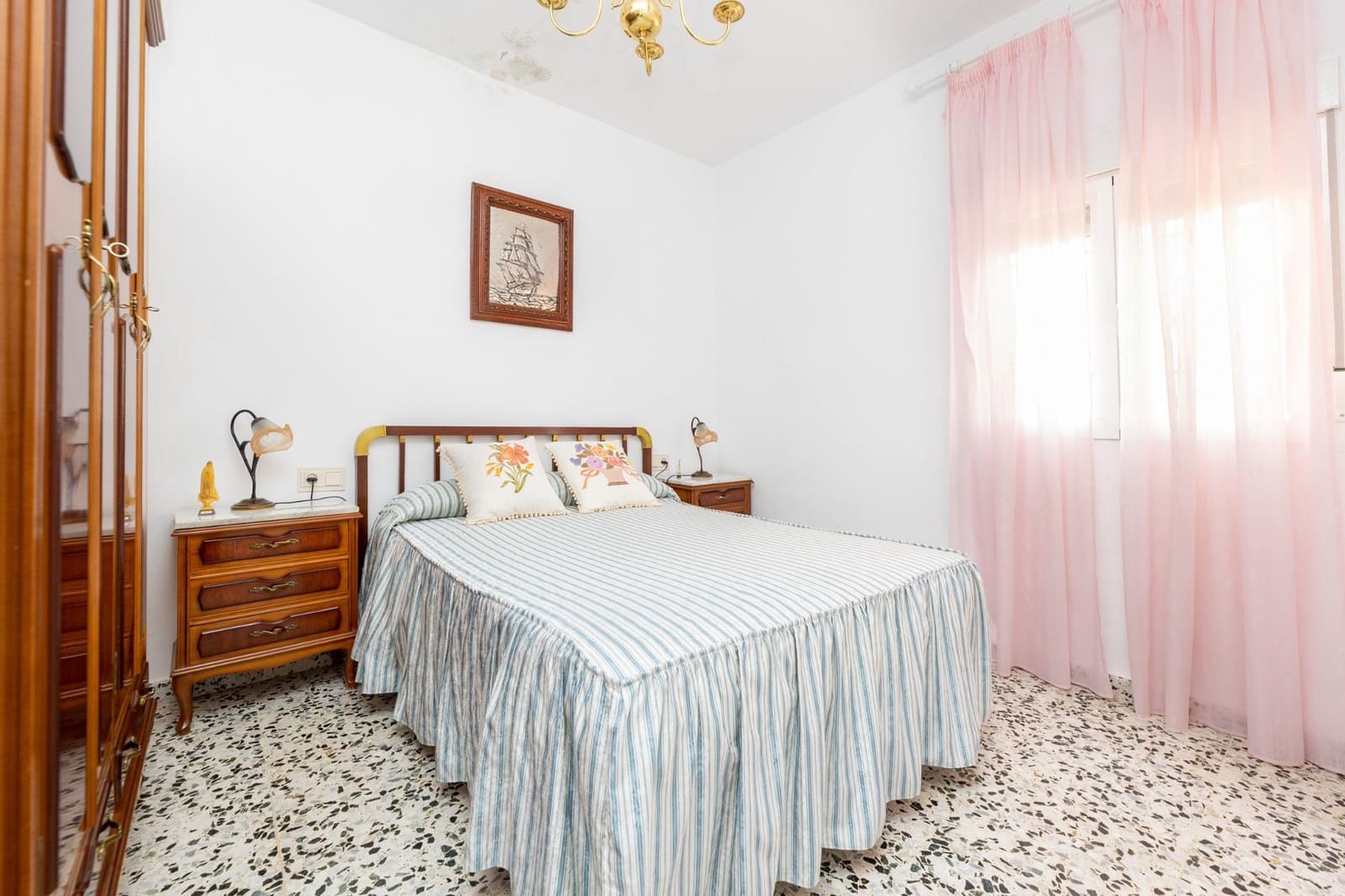 3 slaapkamer Finca/Landhuis te koop in Otura met zwembad garage - € 280.000 (Ref: 9519258)