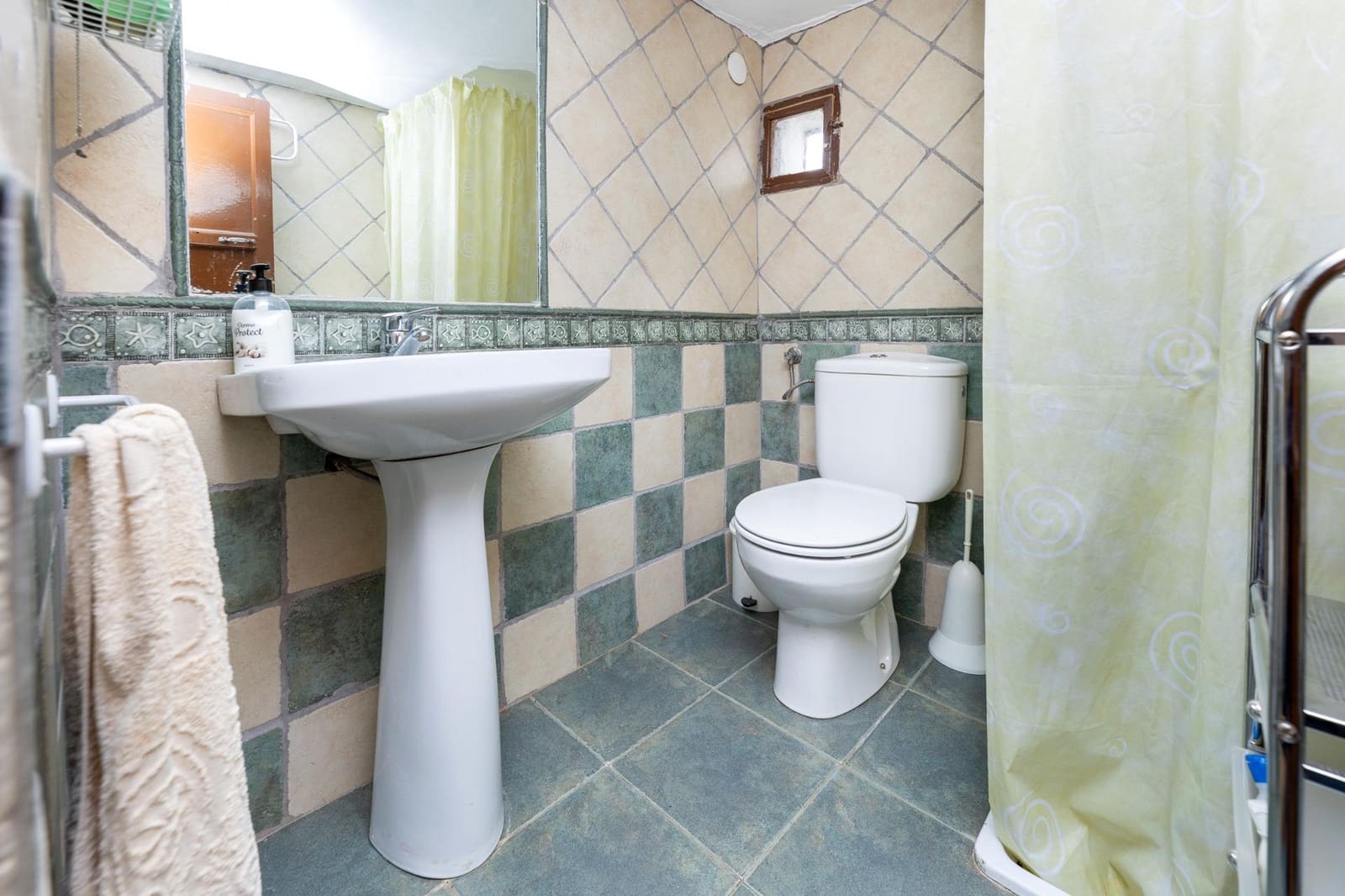 3 slaapkamer Finca/Landhuis te koop in Otura met zwembad garage - € 280.000 (Ref: 9519258)