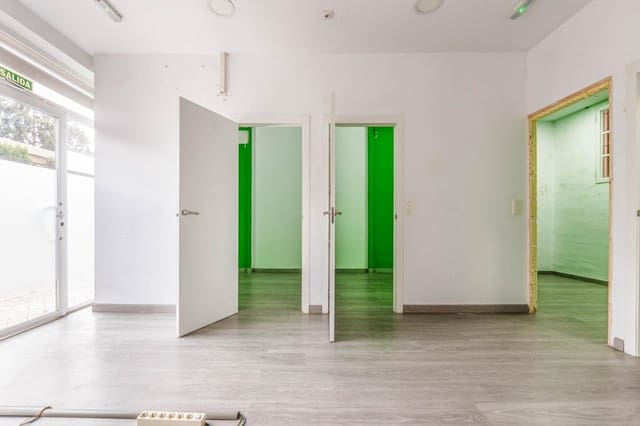 3 bedroom Commercial for sale in Granada city - € 120,000 (Ref: 9527913)