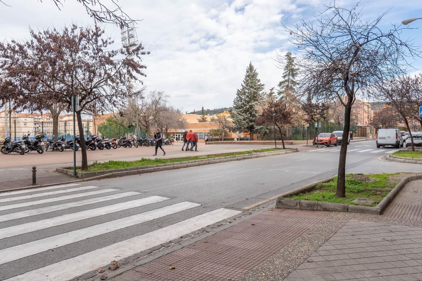 3 bedroom Commercial for sale in Granada city - € 120,000 (Ref: 9527913)