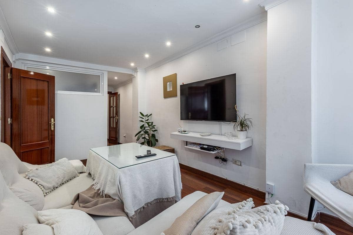 3 bedroom Flat for sale in Granada city - € 260,000 (Ref: 9527915)