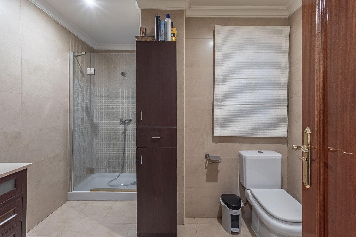 3 bedroom Flat for sale in Granada city - € 260,000 (Ref: 9527915)