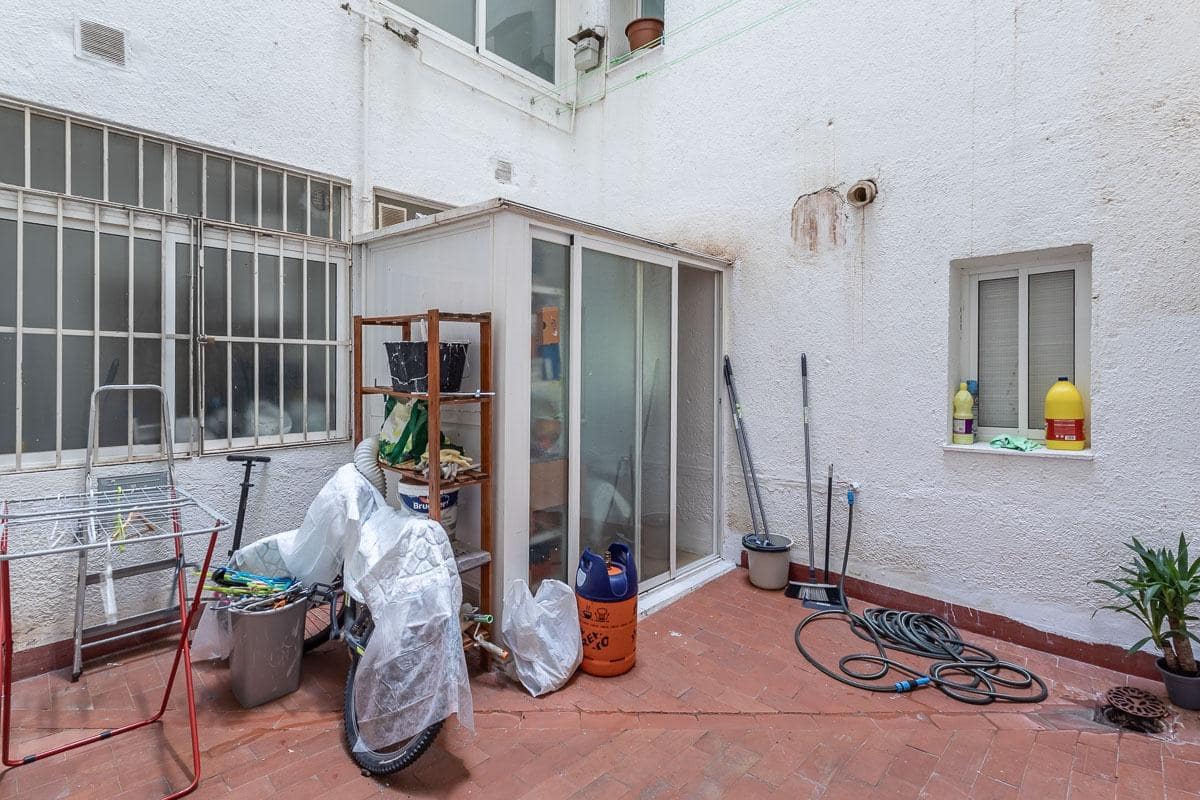 3 bedroom Flat for sale in Granada city - € 260,000 (Ref: 9527915)