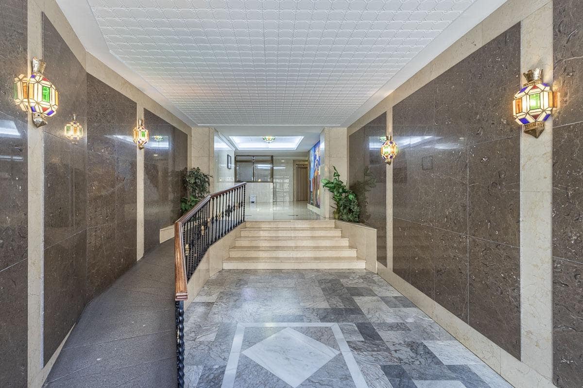 3 bedroom Flat for sale in Granada city - € 260,000 (Ref: 9527915)