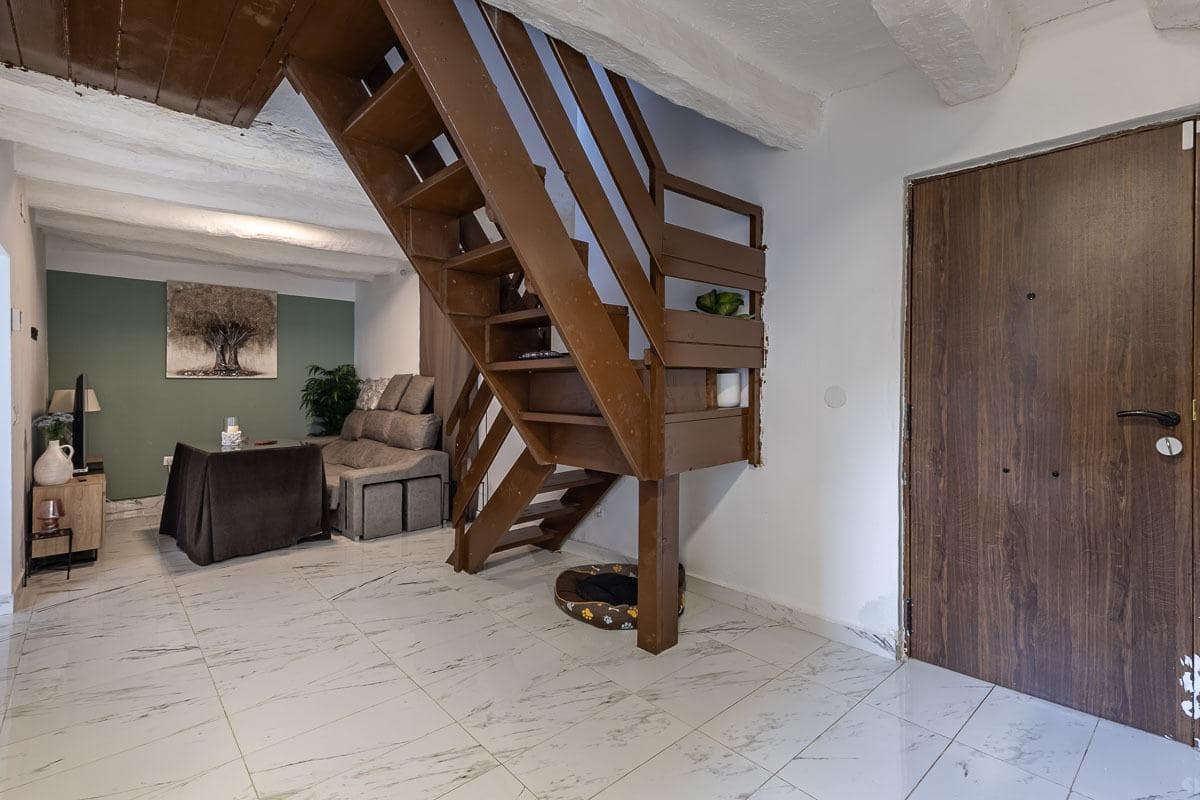 4 makuuhuone Omakotitalo myytävänä paikassa Atarfe - 180 000 € (Ref: 9527920)