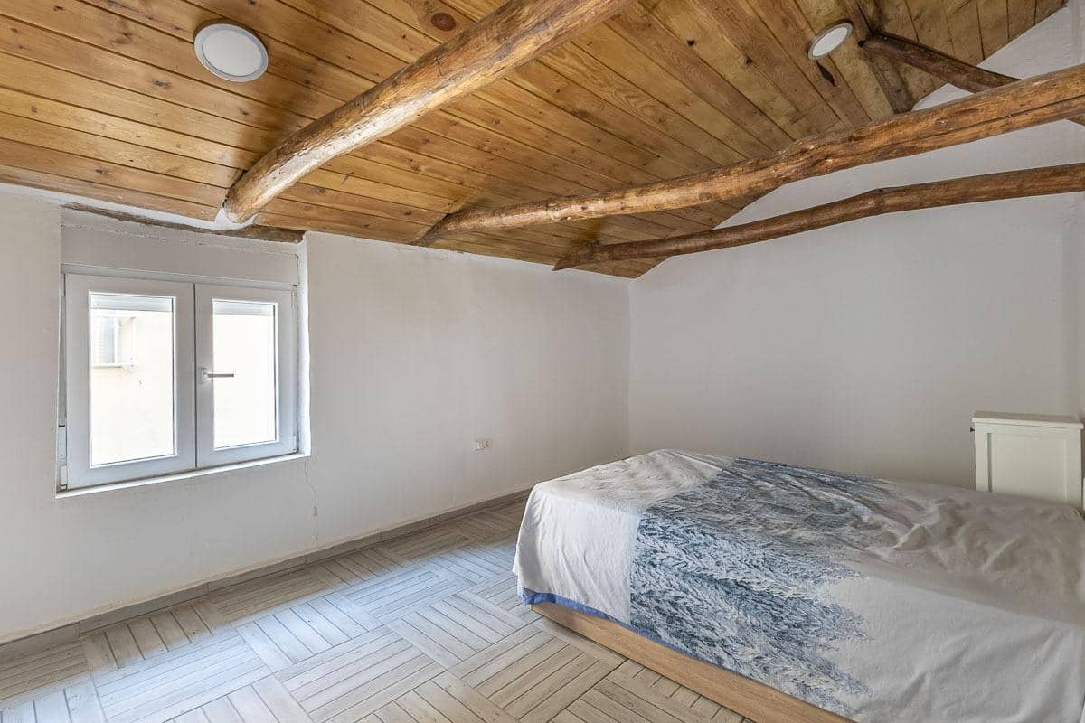 4 makuuhuone Omakotitalo myytävänä paikassa Atarfe - 180 000 € (Ref: 9527920)