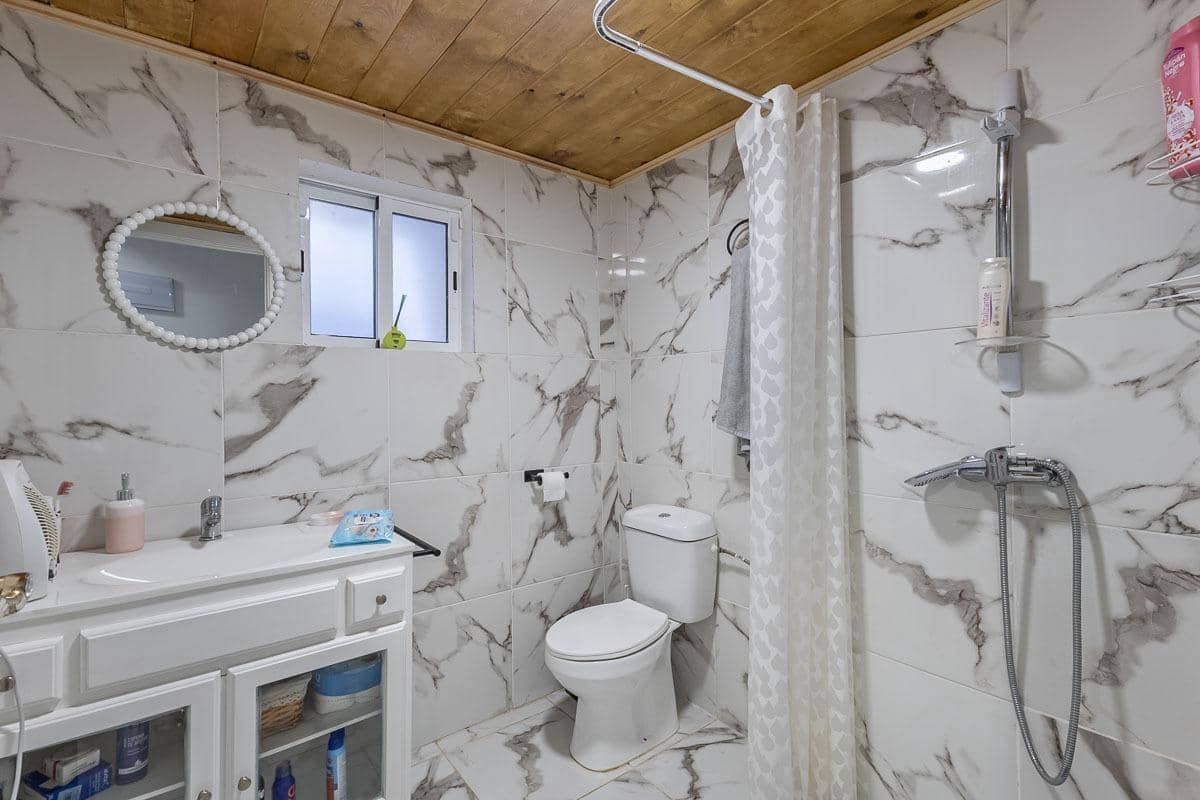 4 makuuhuone Omakotitalo myytävänä paikassa Atarfe - 180 000 € (Ref: 9527920)