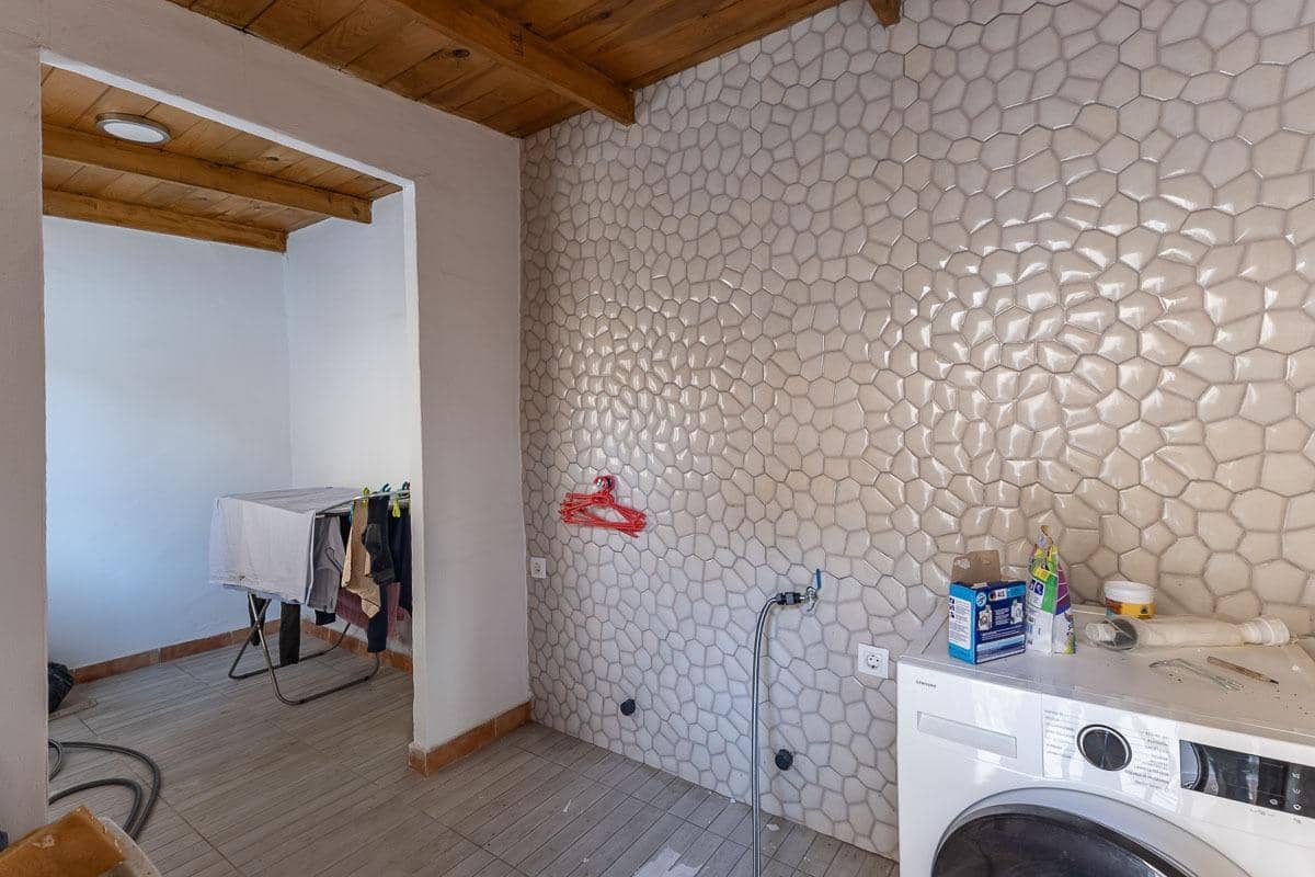 4 makuuhuone Omakotitalo myytävänä paikassa Atarfe - 180 000 € (Ref: 9527920)