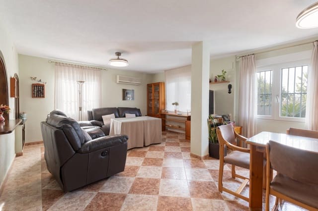 6 soveværelse Villa til salg i Otura med swimmingpool garage - € 540.000 (Ref: 9534003)