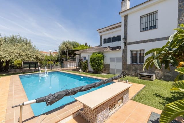 6 chambre Villa/Maison à vendre à Otura avec piscine garage - 495 000 € (Ref: 9534003)