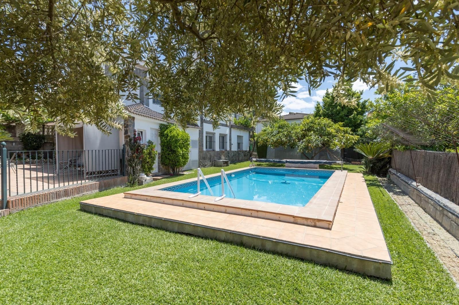 6 sovrum Villa till salu i Otura med pool garage - 480 000 € (Ref: 9534003)