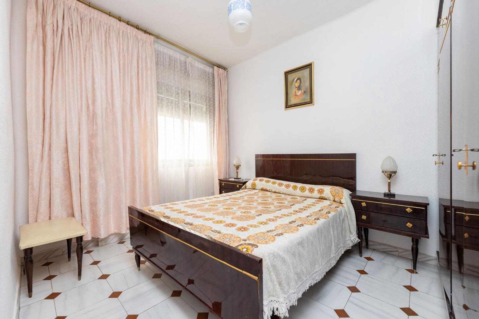 3 bedroom Flat for sale in Granada city - € 175,000 (Ref: 9534006)