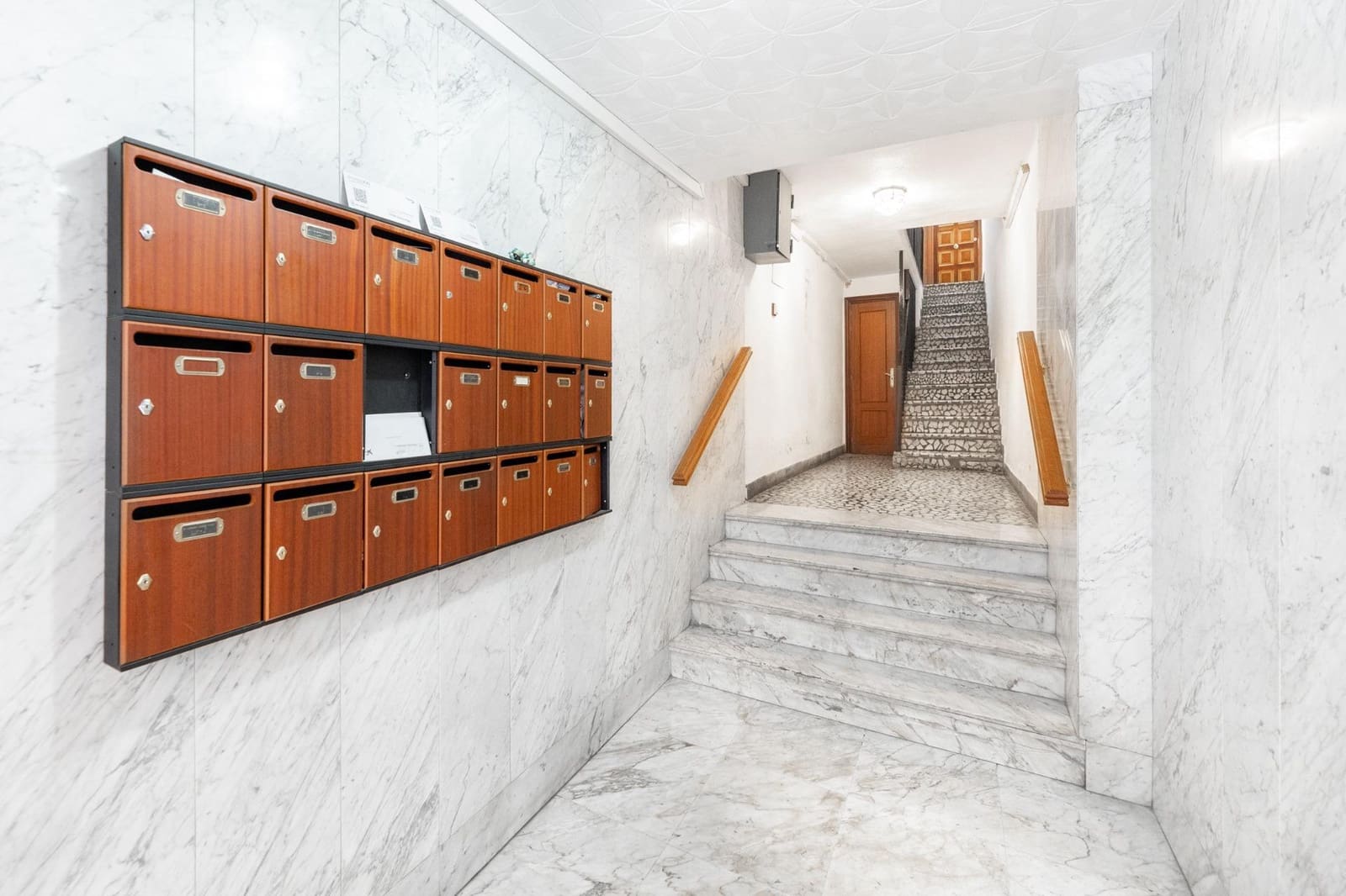 3 bedroom Flat for sale in Granada city - € 175,000 (Ref: 9534006)