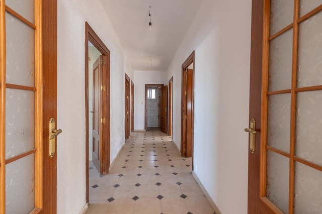 4 soveværelse Villa til salg i Las Gabias med swimmingpool garage - € 379.000 (Ref: 9535843)