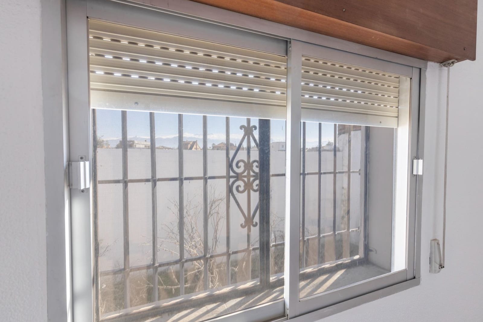 4 bedroom Villa for sale in Las Gabias with pool garage - € 379,000 (Ref: 9535843)