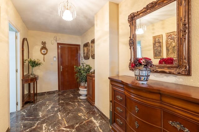 4 soveværelse Lejlighed til salg i Granada by med garage - € 560.000 (Ref: 9535845)