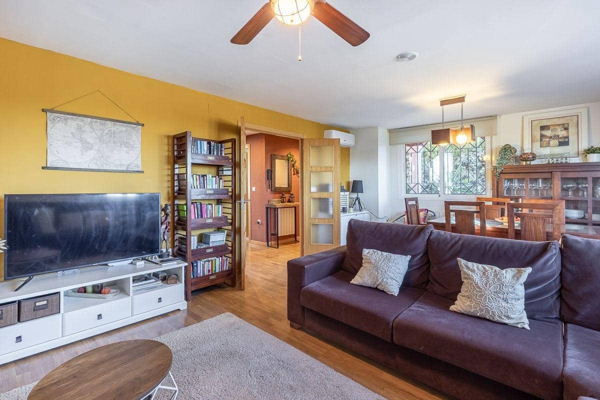 4 soverom Kjedet enebolig til salgs i Alhendin med svømmebasseng garasje - € 309 000 (Ref: 9535846)