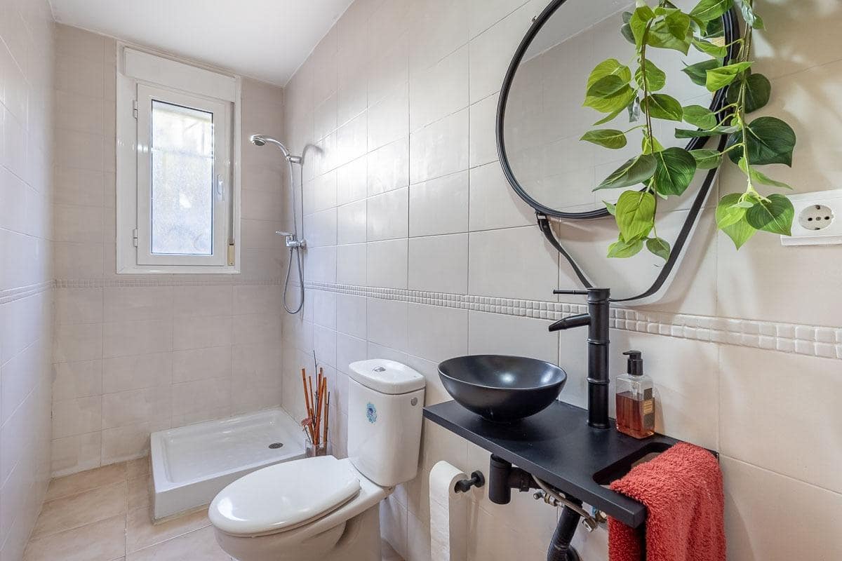 4 soverom Kjedet enebolig til salgs i Alhendin med svømmebasseng garasje - € 309 000 (Ref: 9535846)