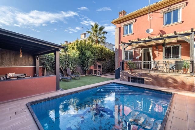 4 soverom Kjedet enebolig til salgs i Alhendín med svømmebasseng garasje - € 309 000 (Ref: 9535846)