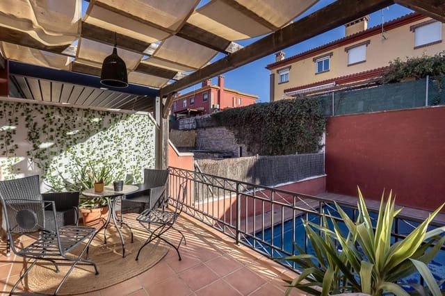 4 soverom Kjedet enebolig til salgs i Alhendín med svømmebasseng garasje - € 309 000 (Ref: 9535846)