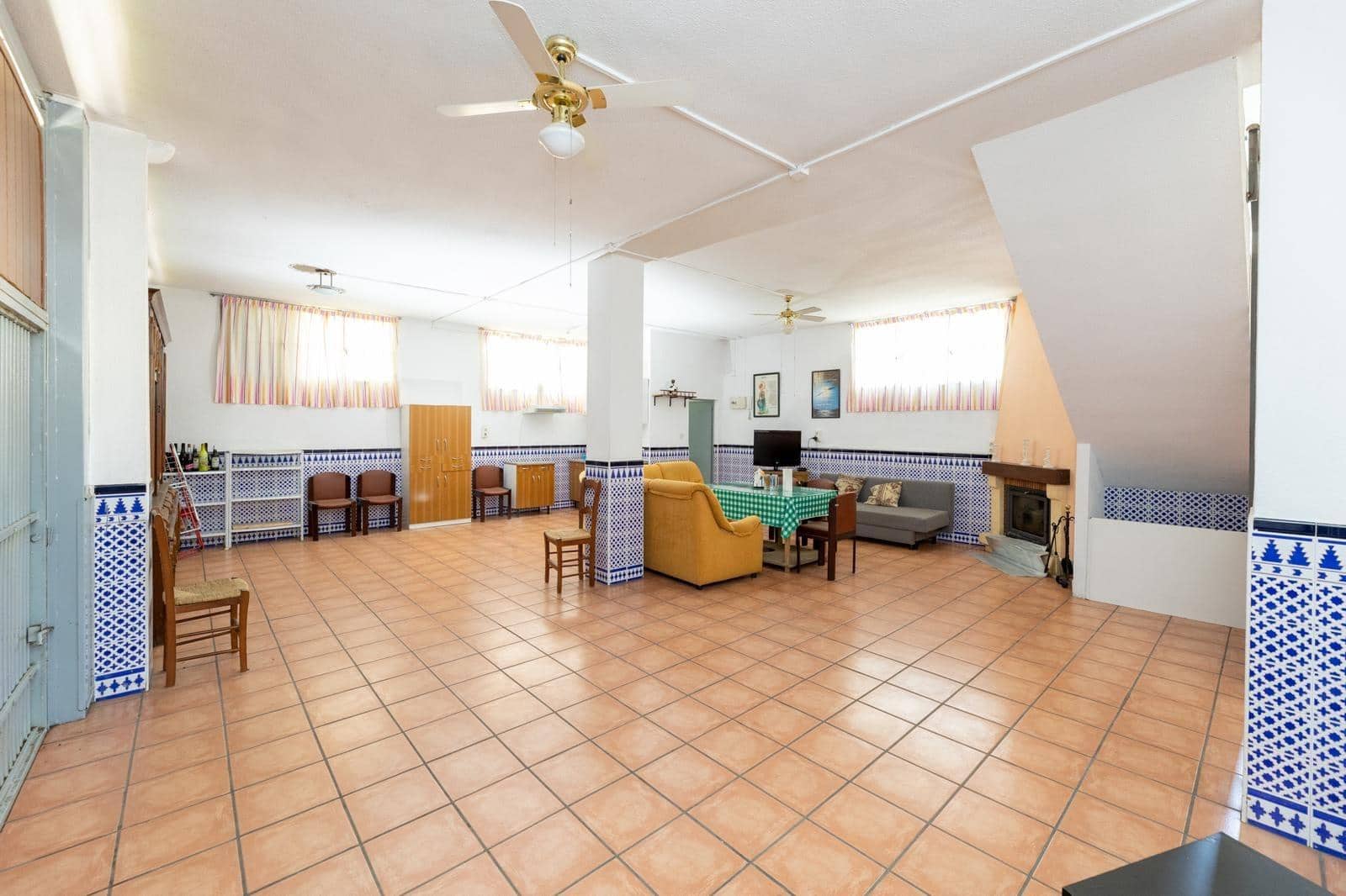 4 sypialnia Willa na sprzedaż w Ogijares z basenem garażem - 365 000 € (Ref: 9543898)