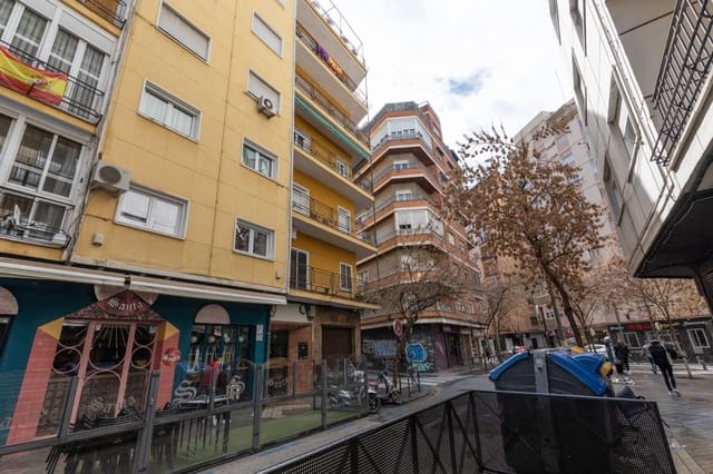 4 soveværelse Lejlighed til salg i Granada by - € 359.000 (Ref: 9556077)
