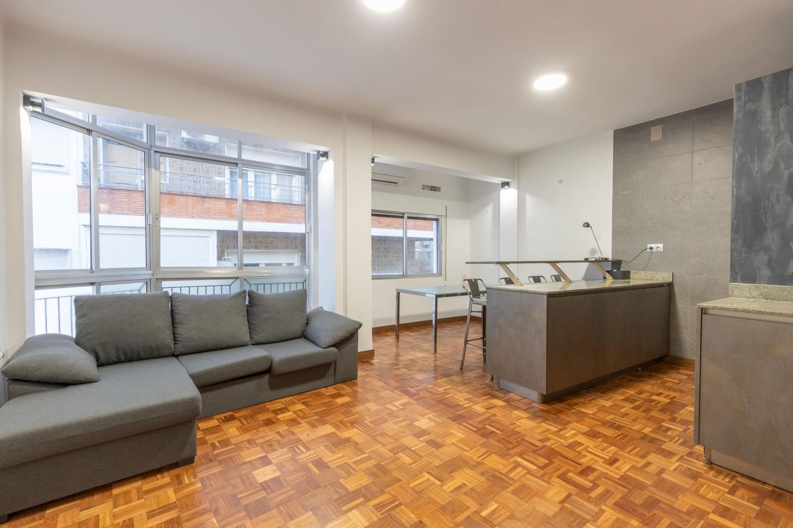 4 soveværelse Lejlighed til salg i Granada by - € 359.000 (Ref: 9556077)