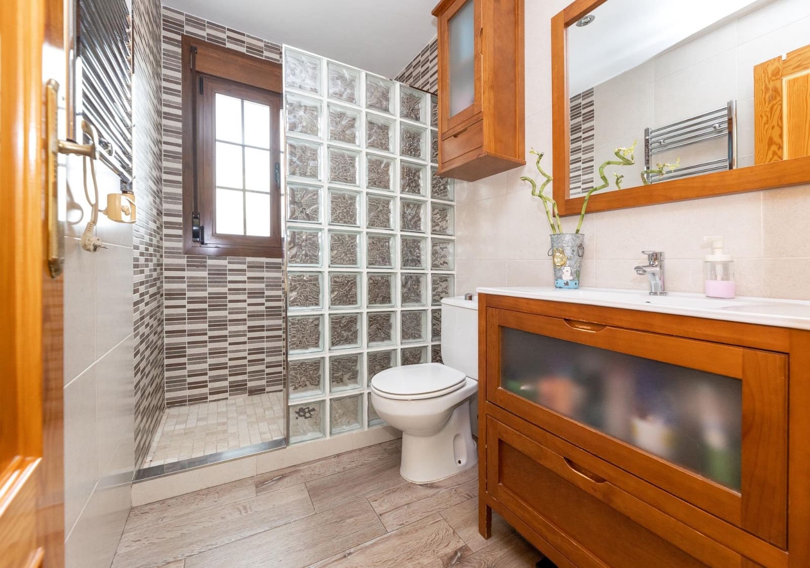 3 Zimmer Reihenhaus zu verkaufen in Otura mit Garage - 240.000 € (Ref: 9556078)