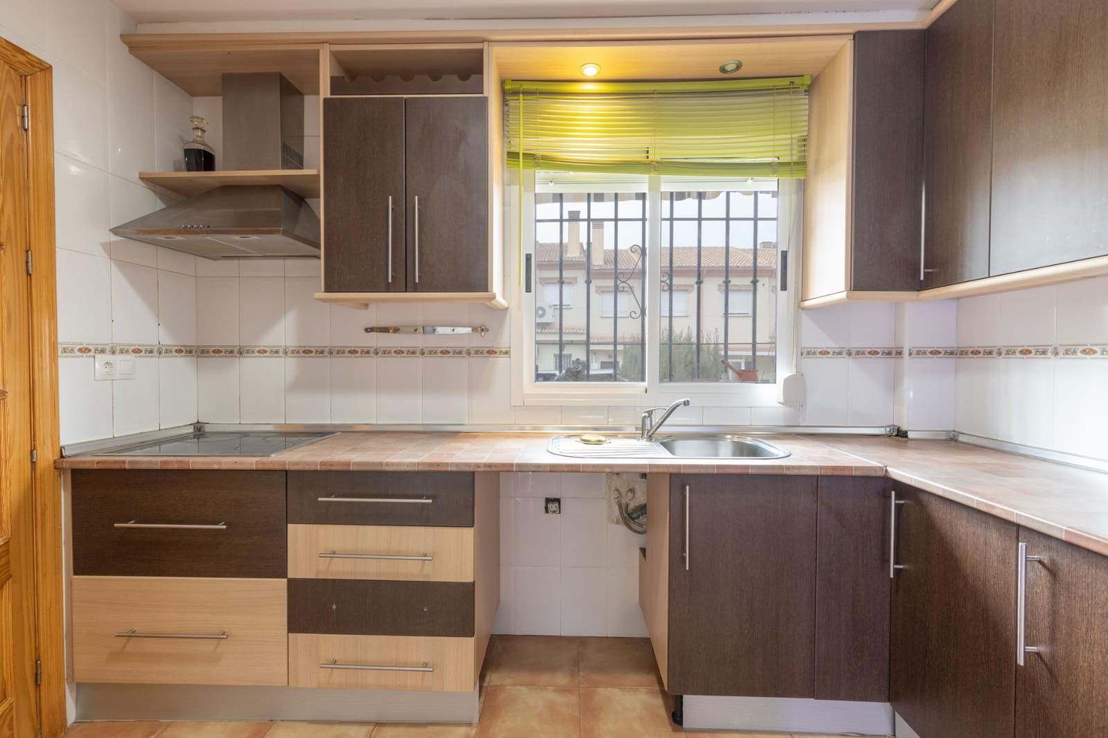 3 Zimmer Reihenhaus zu verkaufen in Ogijares mit Garage - 249.000 € (Ref: 9556080)