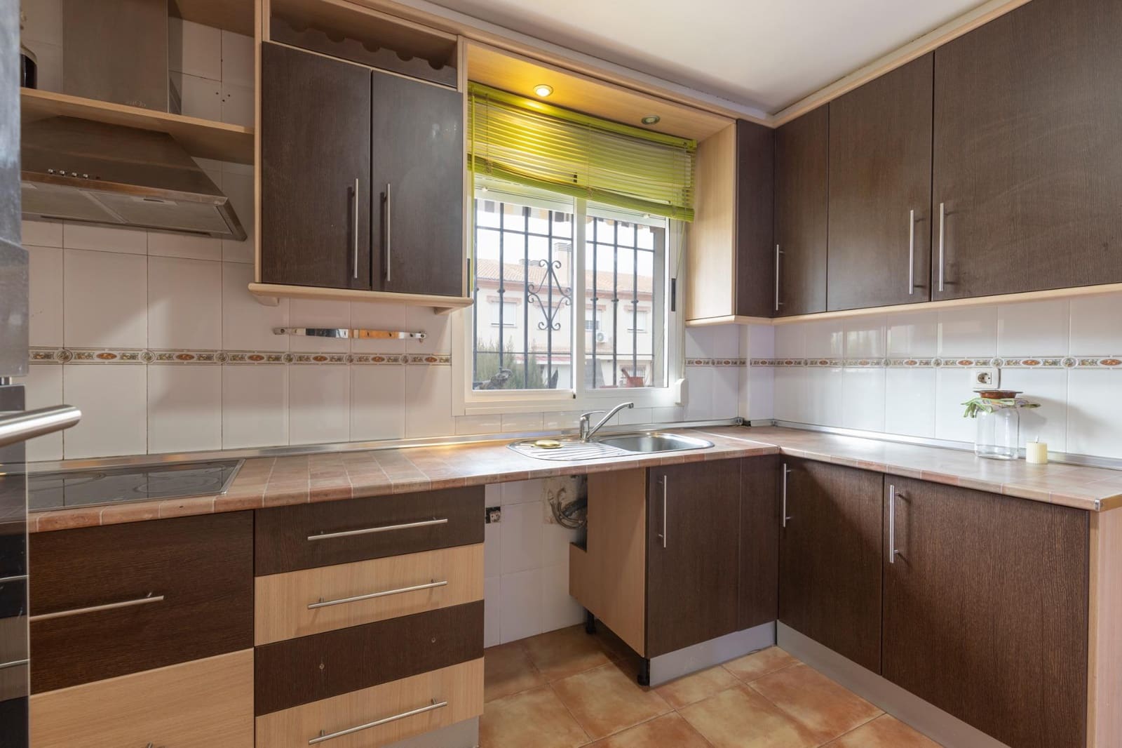 3 Zimmer Reihenhaus zu verkaufen in Ogijares mit Garage - 249.000 € (Ref: 9556080)