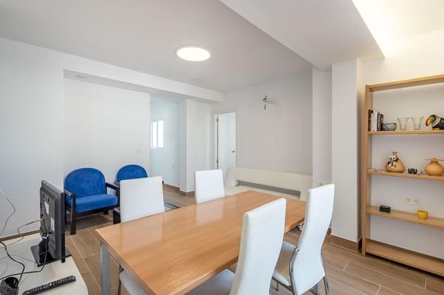 4 soverom Penthouse til salgs i Albaicin, Granada by - € 390 000 (Ref: 9562115)