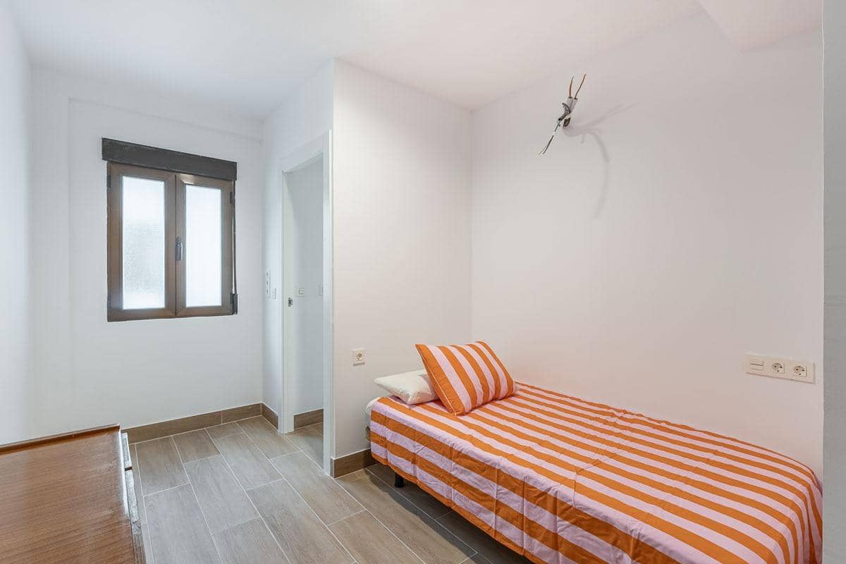 4 soverom Penthouse til salgs i Granada by - € 390 000 (Ref: 9562115)