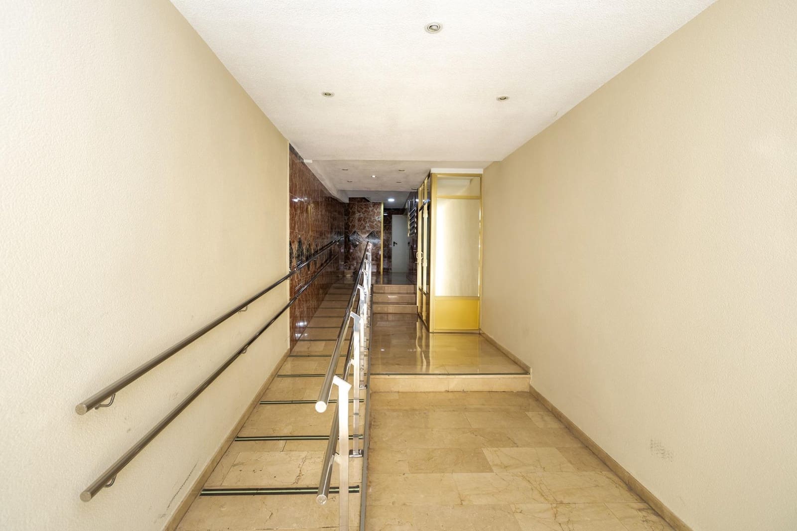 4 camera da letto Appartamento in vendita in Granada citta - 235.000 € (Rif: 9562120)