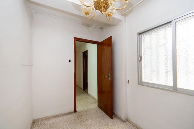 4 camera da letto Appartamento in vendita in Zaidin, Granada città - 235.000 € (Rif: 9562120)