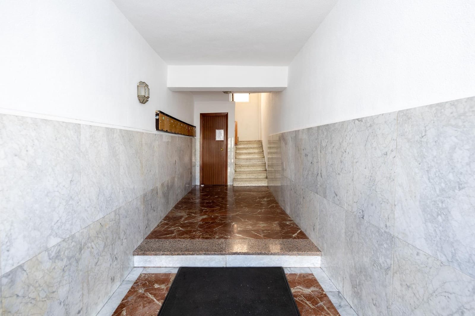 Piso de 2 habitaciones en Granada ciudad en venta - 250.000 € (Ref: 9562121)