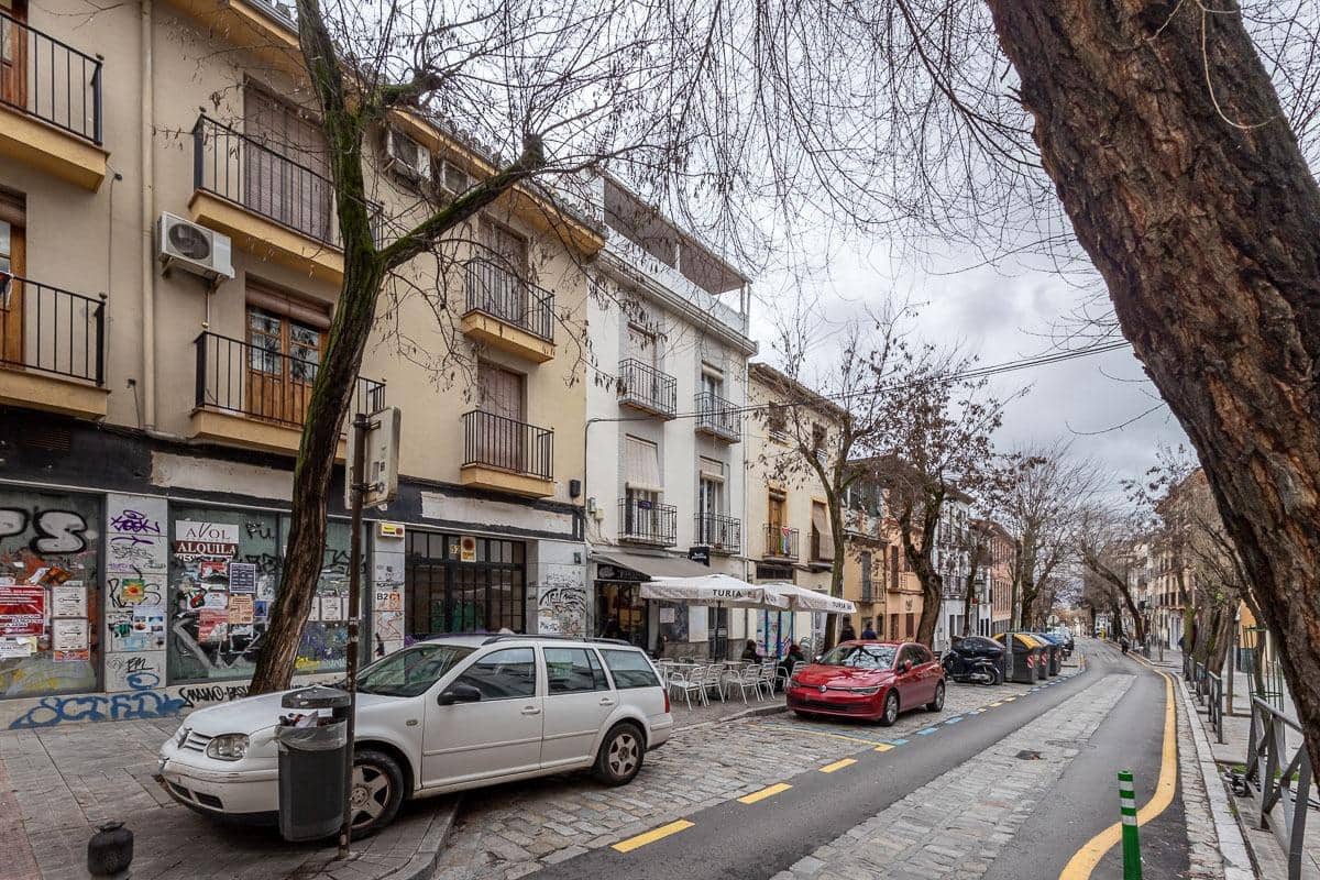 4 soveværelse Semi-Rækkehus til salg i Granada by - € 329.000 (Ref: 9562123)