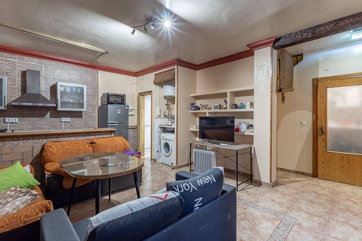 4 soveværelse Semi-Rækkehus til salg i Granada by - € 329.000 (Ref: 9562123)