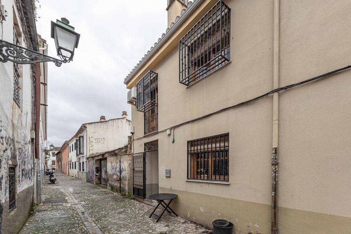 4 soveværelse Semi-Rækkehus til salg i Granada by - € 329.000 (Ref: 9562123)