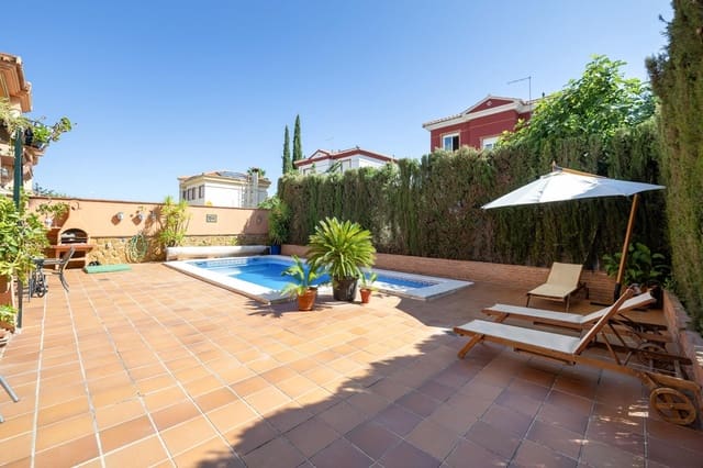 5 soverom Villa til salgs i Cúllar Vega med svømmebasseng garasje - € 350 000 (Ref: 9562124)