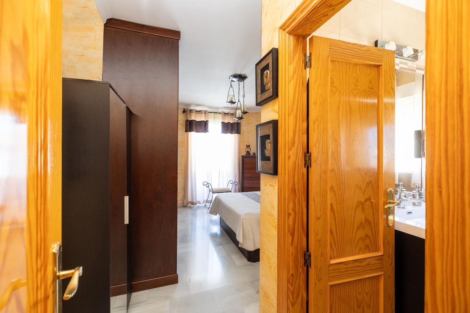 5 soverom Villa til salgs i Cullar Vega med svømmebasseng garasje - € 350 000 (Ref: 9562124)