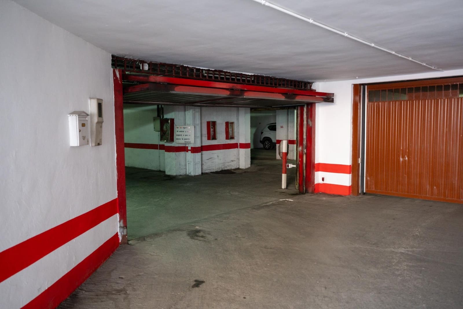 Garage till salu i Granada stad - 25 000 € (Ref: 9565469)