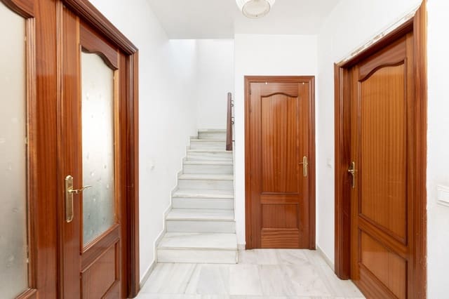 3 soveværelse Rækkehus til salg i Cenes de la Vega med swimmingpool - € 199.000 (Ref: 9565471)